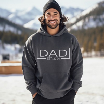 Personalised DAD EST Sweatshirt with Kids' Names on Sleeve Christmas Gift