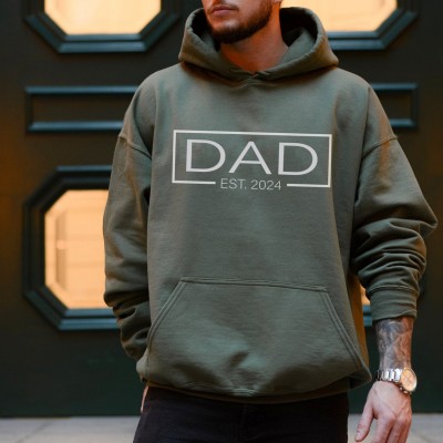 Personalised DAD EST Sweatshirt with Kids' Names on Sleeve Christmas Gift